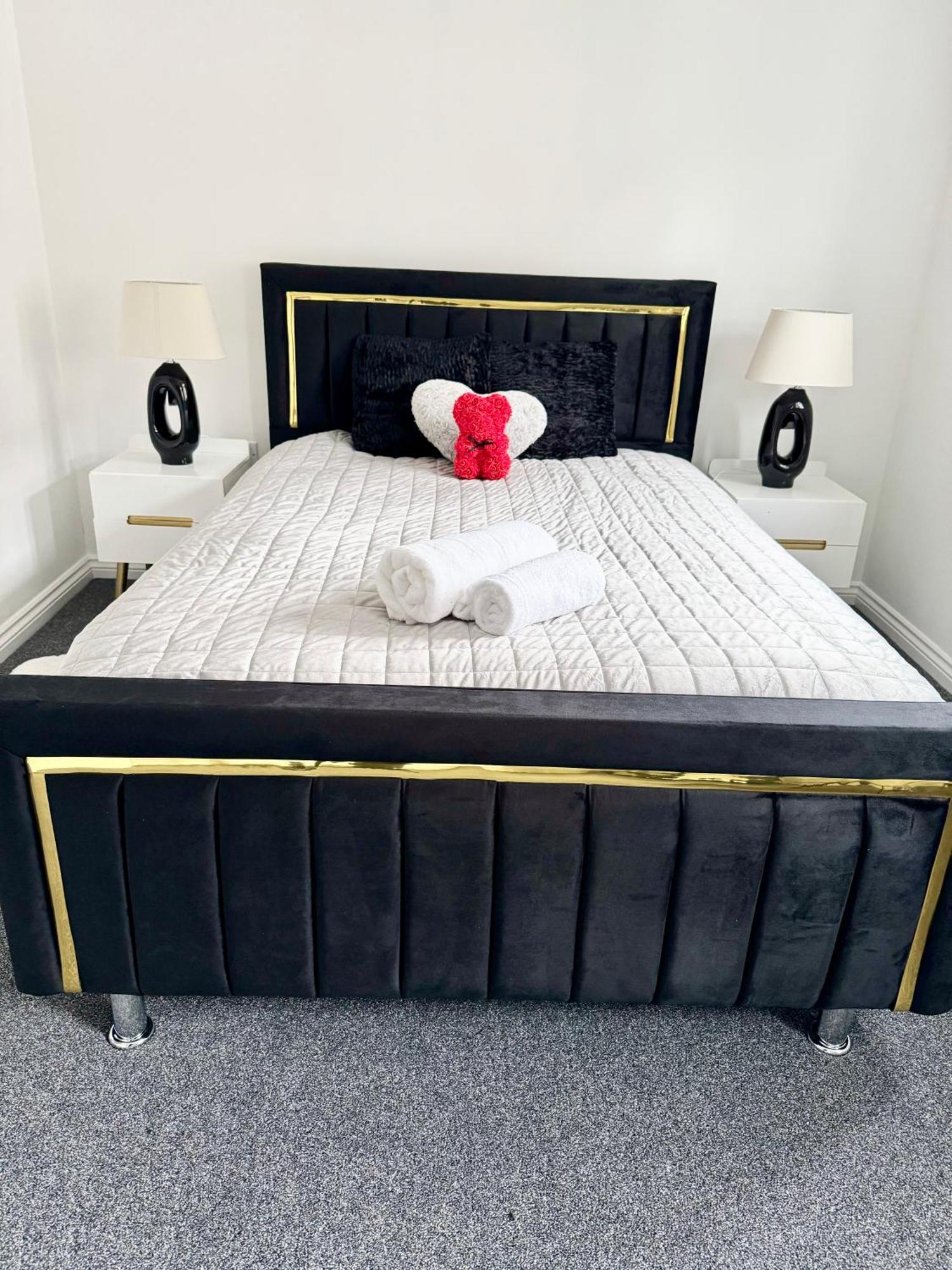 Harmony House 3 Bedroom New Build For Families, Contractors, Black Country Museum Sleeps 6 Тіптон Екстер'єр фото